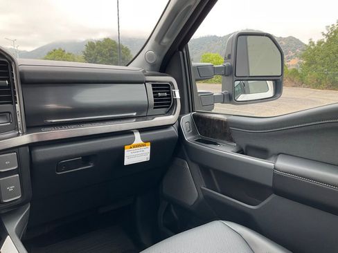 Used 2024 Ford F250 Lariat w/ Lariat Ultimate Package image 60