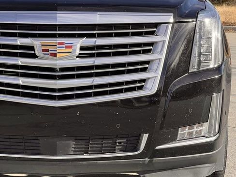 Used 2020 Cadillac Escalade ESV Platinum image 8