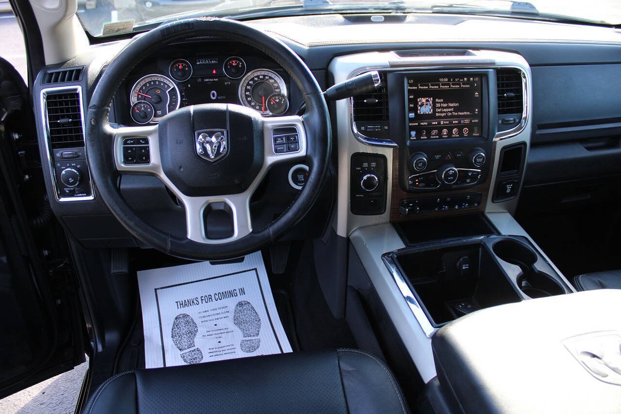 Used 2015 RAM 3500 Laramie w/ Black Appearance Group AWD/4WD image 19