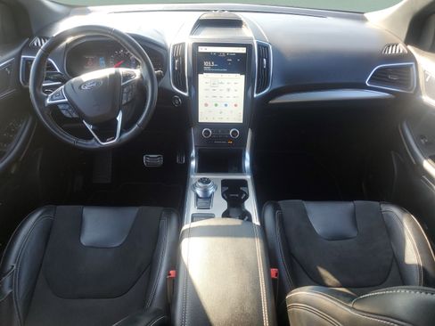 Used 2022 Ford Edge ST w/ Equipment Group 401A AWD/4WD image 12