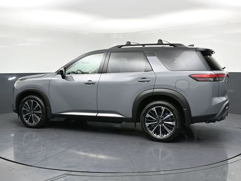New 2026 Nissan Pathfinder Platinum AWD/4WD image 30