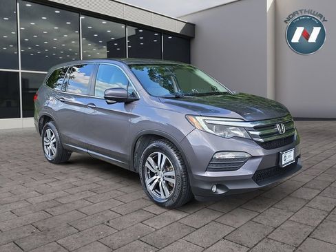 Used 2017 Honda Pilot EX image 7