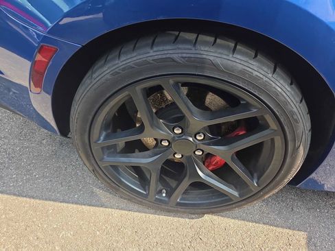 Used 2022 Chevrolet Camaro SS RWD image 3