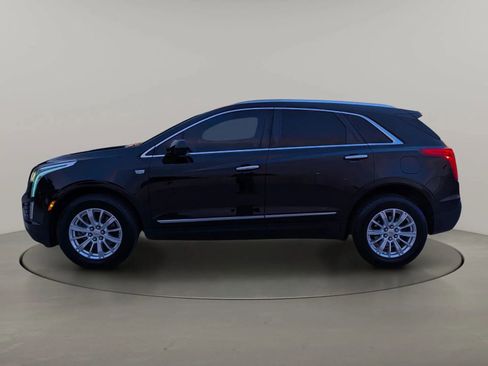 Used 2017 Cadillac XT5 FWD image 2