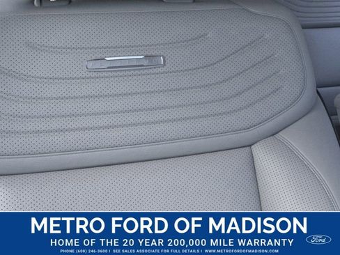 New 2026 Ford Expedition Platinum image 17