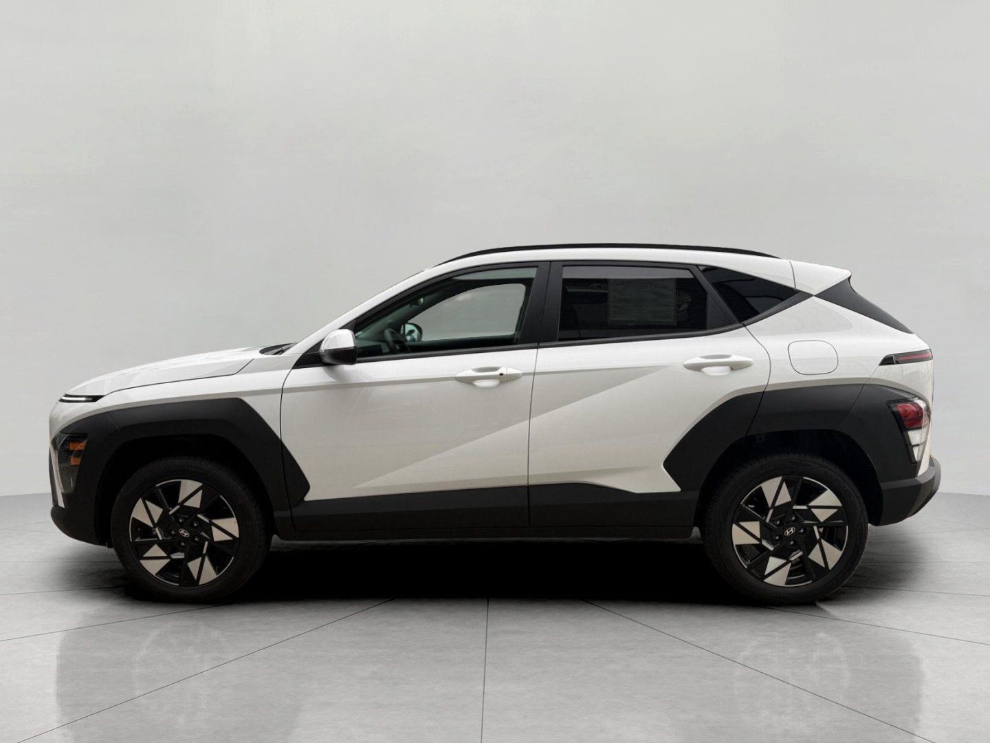 Used 2025 Hyundai Kona SEL AWD/4WD image 8