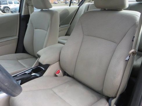 Used 2016 Honda Accord LX image 38