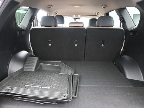 Used 2020 Hyundai Santa Fe SEL image 25