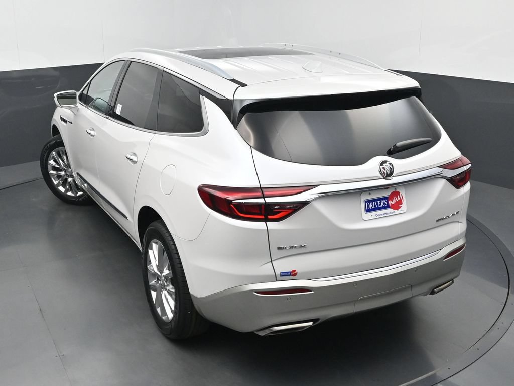 Used 2018 Buick Enclave Premium w/ Experience Buick Package FWD image 35