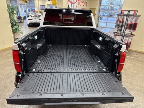 Used 2025 Toyota Tacoma TRD Pro image 11