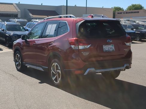 Used 2022 Subaru Forester Touring AWD/4WD image 3