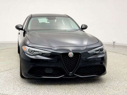 Used 2019 Alfa Romeo Giulia w/ Quick Order Package 22K Sport image 2
