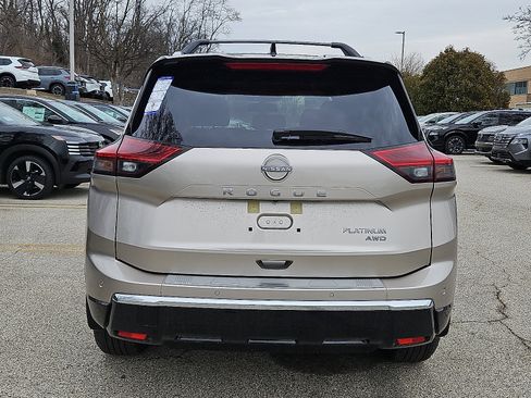 New 2026 Nissan Rogue Platinum image 5