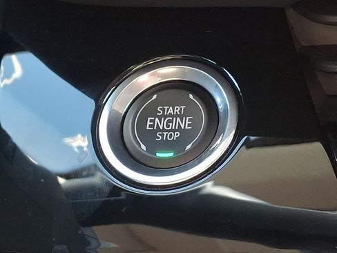 Used 2025 Buick Envision Preferred AWD/4WD image 23