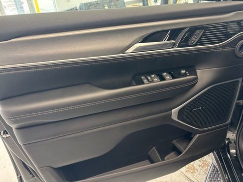 New 2026 Jeep Grand Wagoneer L 4WD image 17