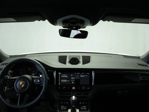 New 2026 Porsche Macan AWD/4WD image 16
