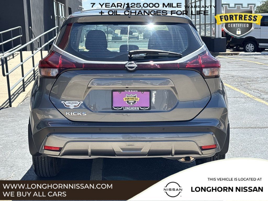 Used 2025 Nissan Kicks Play S FWD image 4