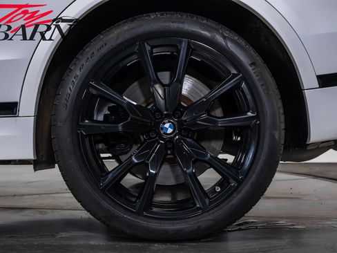 Used 2024 BMW X7 M60i w/ Executive Package image 19