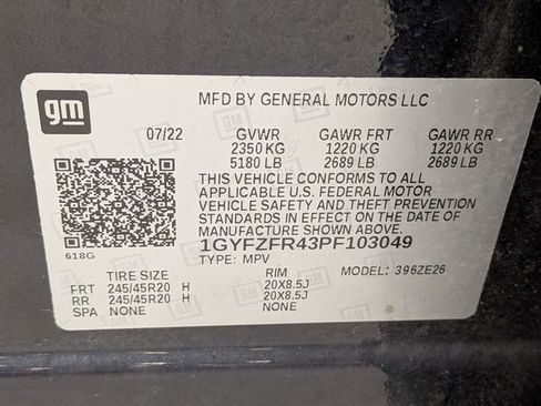 Certified 2023 Cadillac XT4 Sport w/ Cold Weather Package AWD/4WD image 28