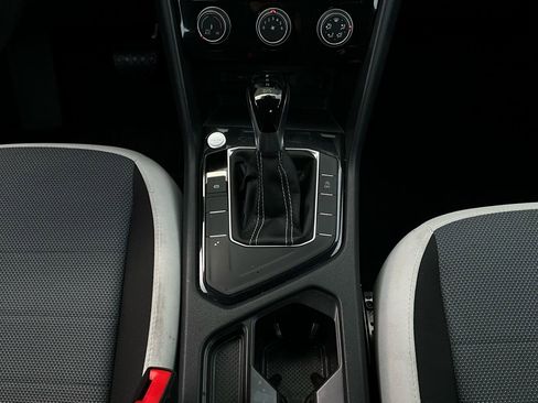 Used 2025 Volkswagen Taos S image 13