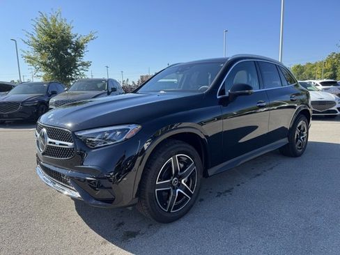 Used 2025 Mercedes-Benz GLC 350e 4MATIC image 6