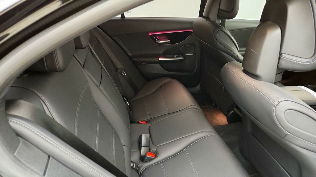 Used 2024 Mercedes-Benz C 300 4MATIC Sedan image 20