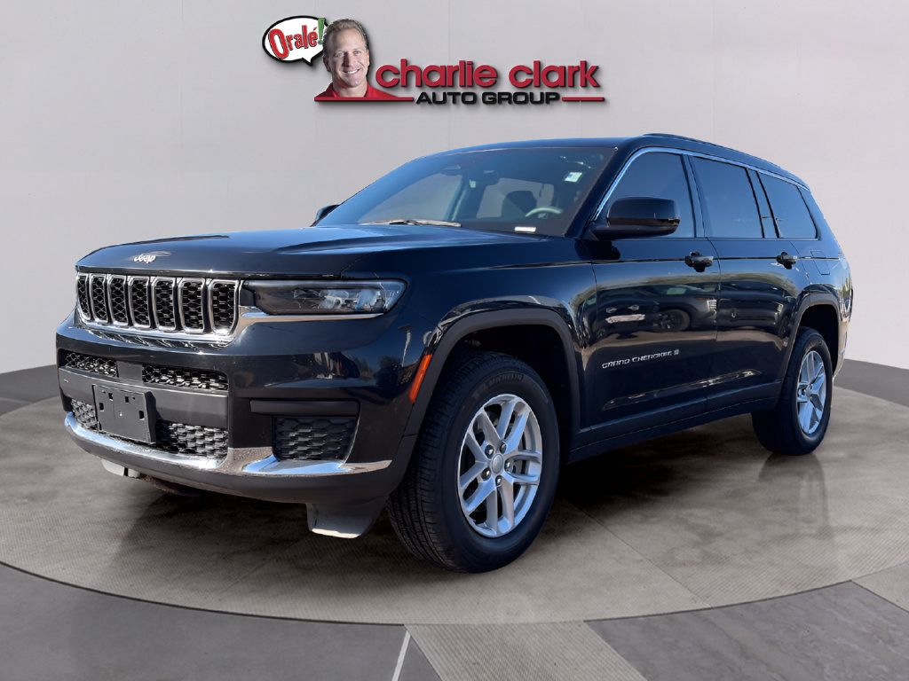 Used 2025 Jeep Grand Cherokee L Laredo RWD image 1