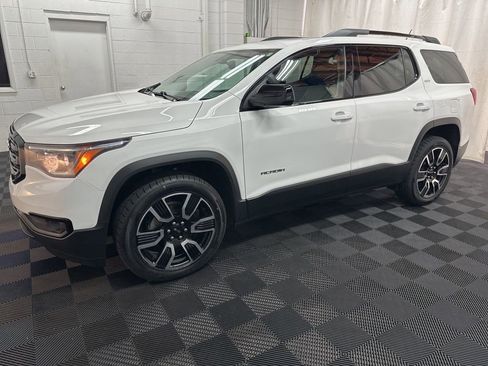 Used 2019 GMC Acadia SLT w/ Black Edition image 5