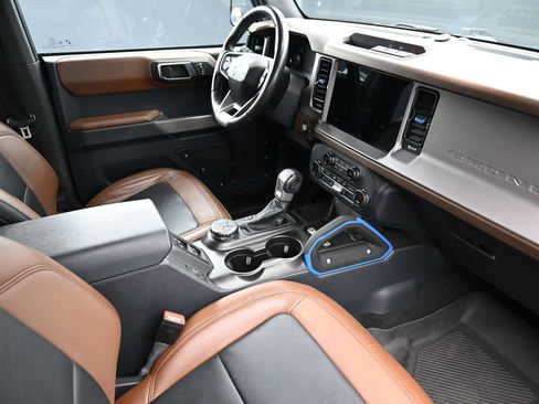 Used 2023 Ford Bronco Outer Banks AWD/4WD image 21