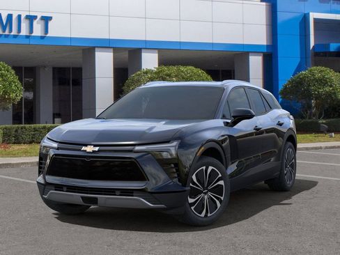 New 2025 Chevrolet Blazer EV LT image 6