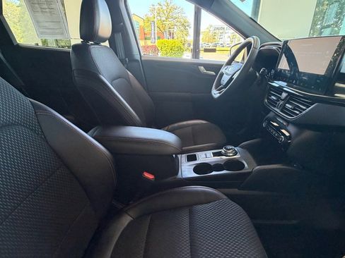 Used 2023 Ford Escape ST-Line Select w/ Tech Pack #2 AWD/4WD image 11