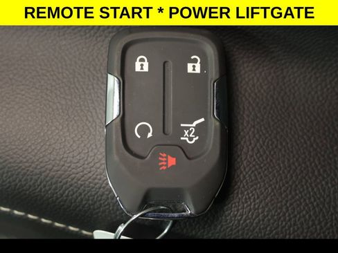 Used 2023 GMC Acadia SLE w/ Driver Convenience Package image 9