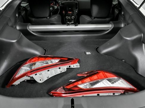 Used 2018 Nissan 370Z Coupe image 13