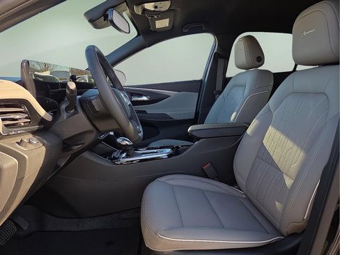 New 2026 Buick Envista Avenir FWD image 15