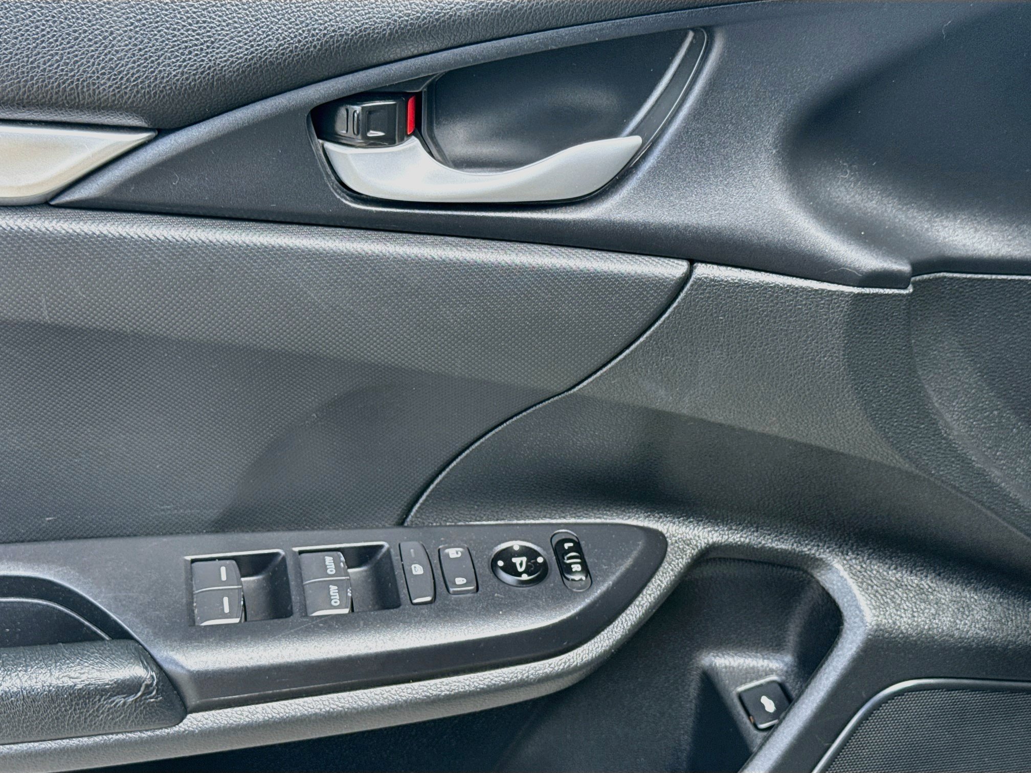 Used 2019 Honda Civic Sport image 14