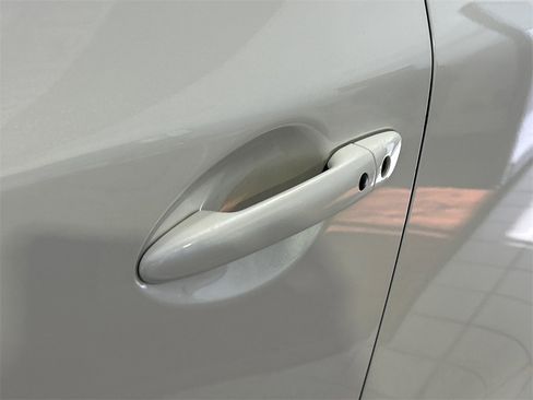 Used 2021 MAZDA CX-5 Touring image 12