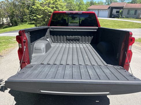 Used 2023 Chevrolet Silverado 1500 High Country w/ High Country Premium Package AWD/4WD image 5