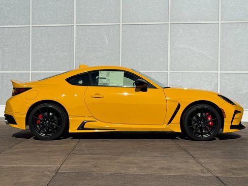 New 2026 Toyota GR86 YUZU Limited image 3