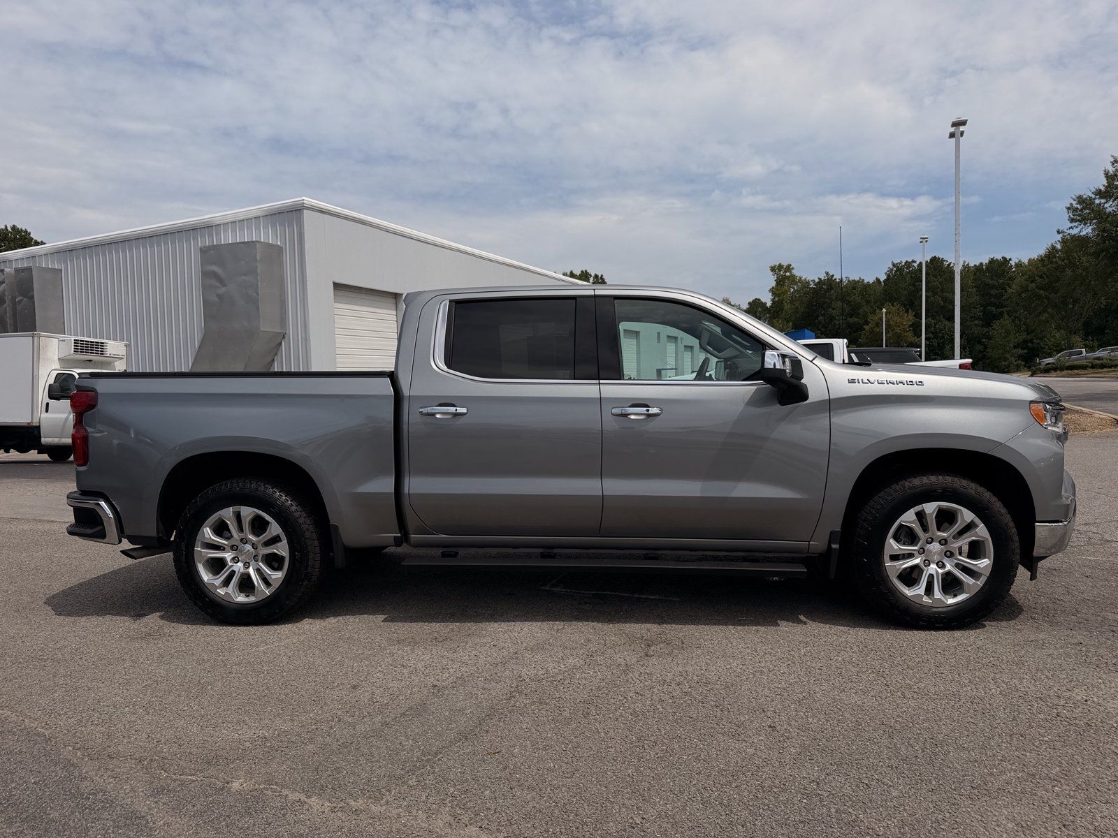 Used 2024 Chevrolet Silverado 1500 LTZ w/ LTZ Premium Package RWD image 13