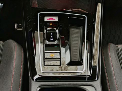 Used 2024 Volkswagen GTI SE FWD image 13