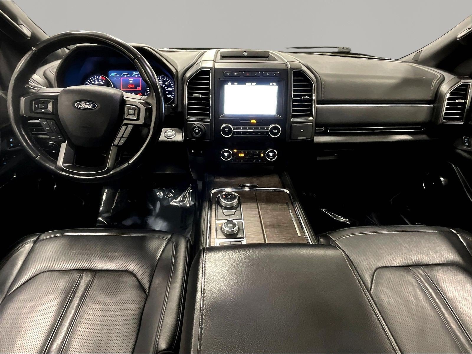Used 2019 Ford Expedition Limited w/ Equipment Group 302A AWD/4WD image 7