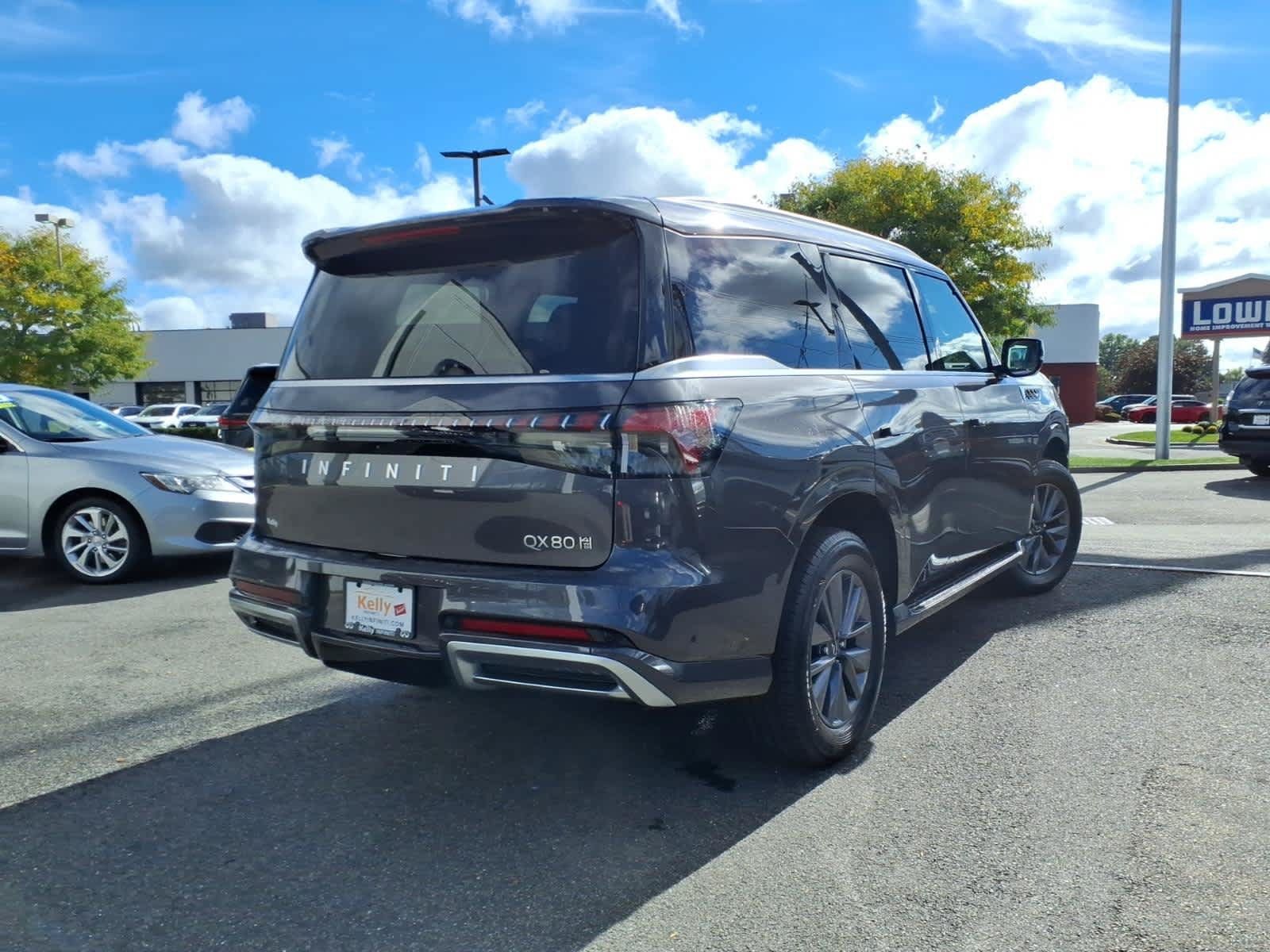 Certified 2026 INFINITI QX80 Pure w/ Cargo Package AWD/4WD image 4