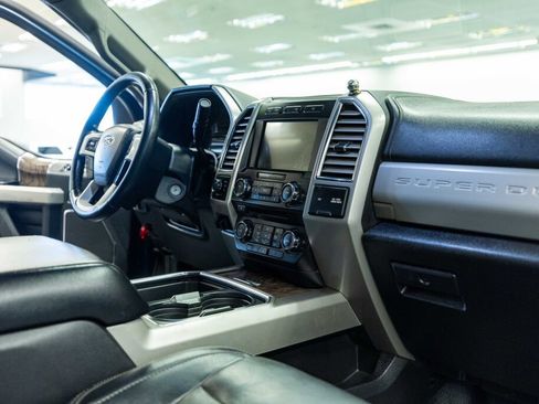 Used 2017 Ford F350 Lariat w/ FX4 4x4 Off Road Package image 16