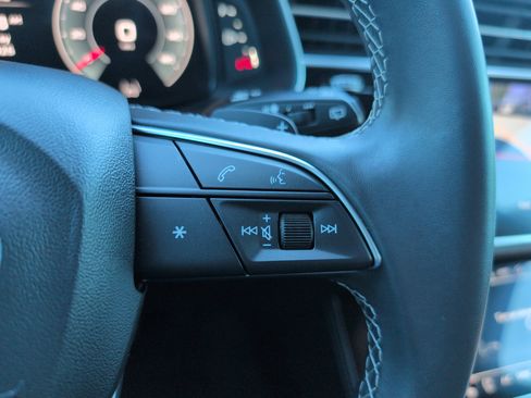 Used 2025 Audi Q7 3.0T Prestige image 19