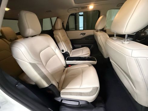 Used 2023 Nissan Pathfinder SL w/ SL Premium Package image 23