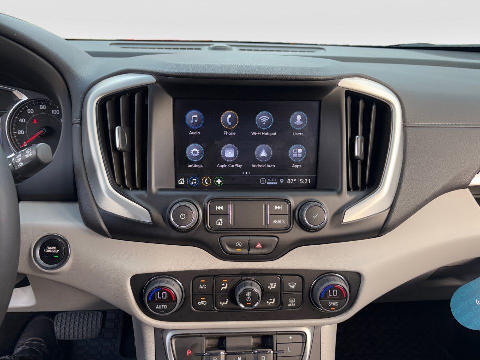 Used 2024 GMC Terrain SLT FWD image 17