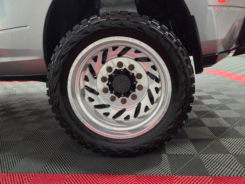 Used 2024 RAM 3500 Tradesman w/ Chrome Appearance Group image 92