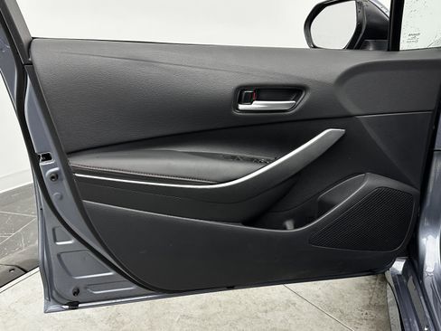 Used 2025 Toyota Corolla SE image 10