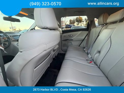 Used 2015 Toyota Venza XLE w/ XLE Premium Package image 12