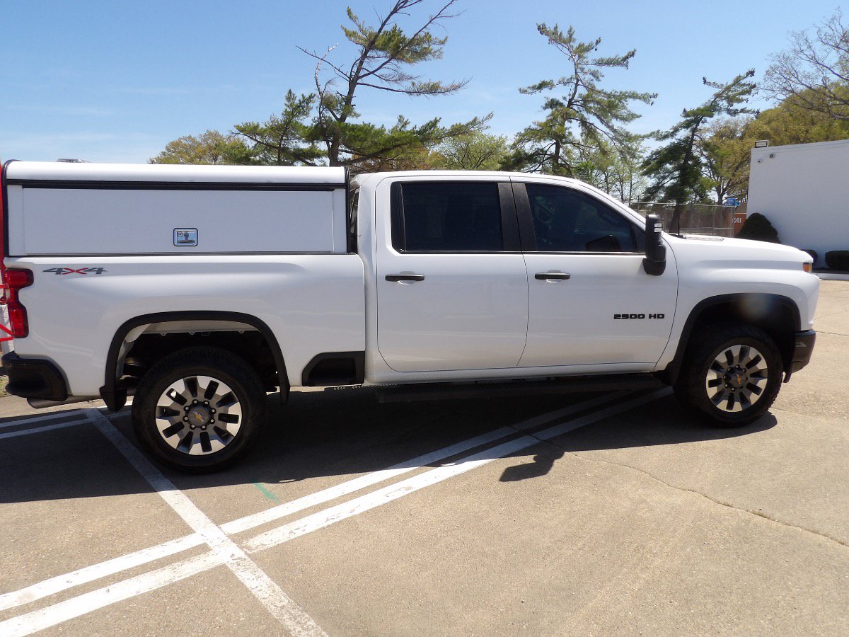 Used 2023 Chevrolet Silverado 2500 Custom w/ Infotainment Package AWD/4WD image 2